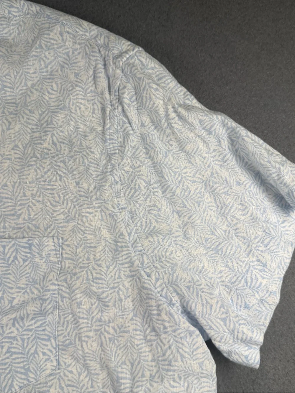 J Crew Linen Blend Button Down Shirt Mens XL Blue White Palm Printed Pocket